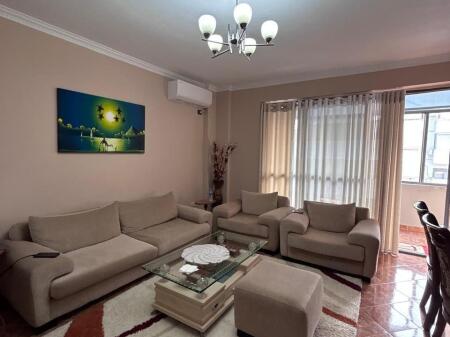 📢 Jepet me qira apartament 2+1 📍 Përballë Deliorgji, tek Rruga e Kavajës💶 Çmimi: 600 € / muaj