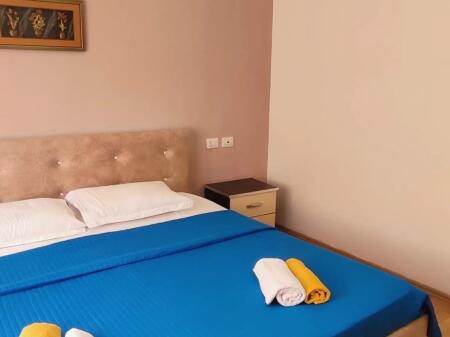 Jepet Me Qera Apartament 1+1+1 Ballkon