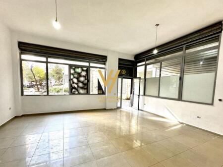 SHOP FOR SALE 46 M2 IN YZBERISHT 79,000 EURO