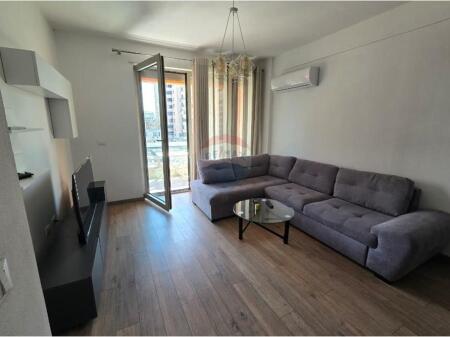 Apartament 1+1+ parking me qera Zogu i Zi