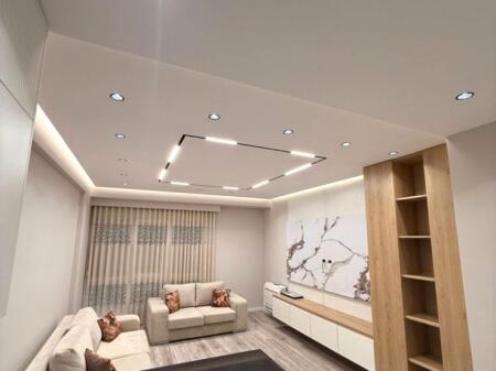 Ne zonen e Astirit,Kompleksi Urban Gate,jepet me qera apartament,1+1,i mobiluar 600Euro