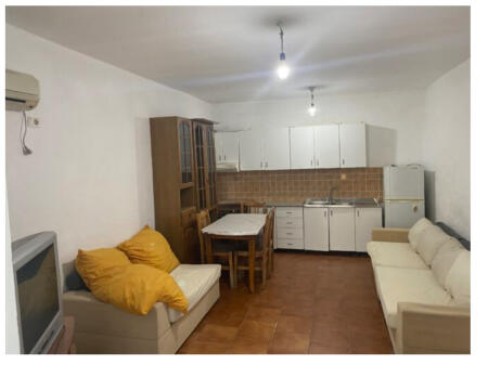 🏡 House 2+1 for Rent at the beginning of New Boulevard, Tirana