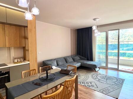 IN VENDITA: 2+1+2 Bagni + 2 Balconi 📍Zona del Giardino Zoologico (Complesso Mateo) – €195.000 – Superficie Totale 103m² || Abitato Solo per 1 Mese 🔥