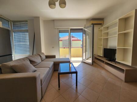 APARTAMENT ME QERA 1+1 NE FRESK !