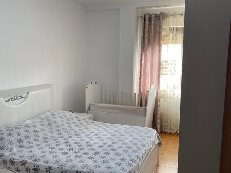 Jepet Me Qera Apartament 2+2 Tualete +1 Ballkon