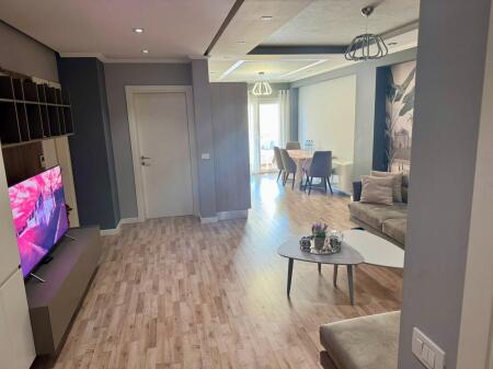 Jepet apartament 2+1 me qira prane qendres, Durres!