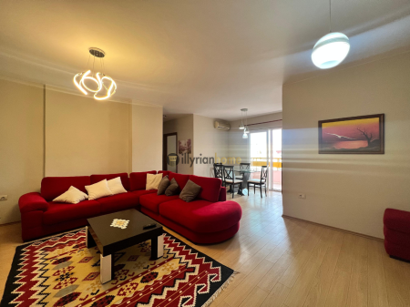 Jepet me qira Apartament 2+1+2 ballkone, pranë pallateve "Delijorgji", Tiranë