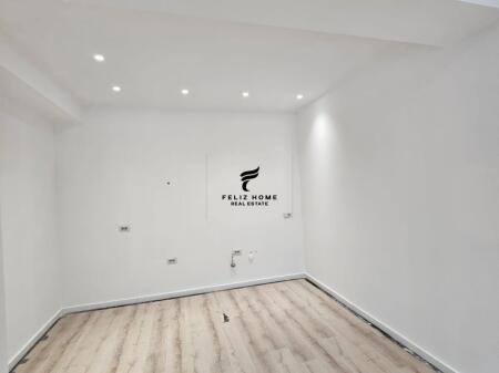 OFFICE FOR RENT 85M2 DIBRA STREET 500 EURO