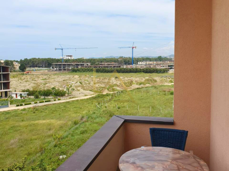 Shitet ose Jepet me Qira Apartament në Kavajë – Qerret