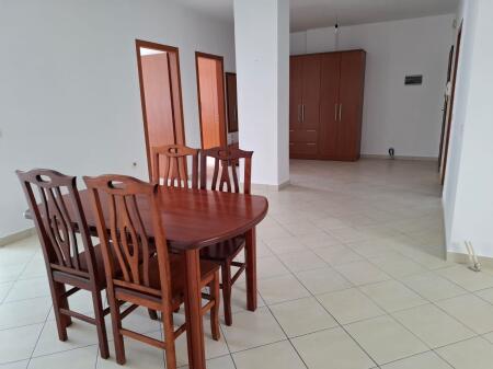 Affittasi Appartamento 2+1+1 Balcone