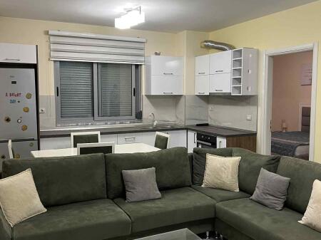 AFFITTASI 1+1 LAGO ASCIUTTO 500 EURO