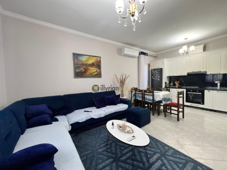 Jepet me qira Shtepi Private 2 Katëshe, "Vishaj", Tiranë
