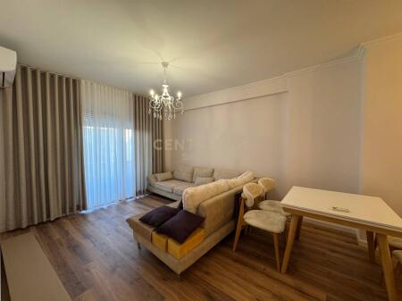 JAPIM ME QIRA APARTAMENT 2+1 NE RRUGEN NDRE MJEDA