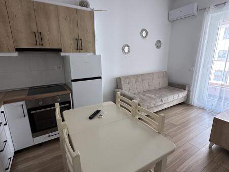 Affittasi 1+1+balcone a Mangalem 21, Ali Dem