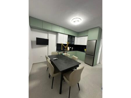 JEPET APARTAMENT I KONVERTUAR NE 2+1 , PLAZH HEKURUDHA!!
