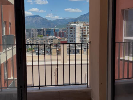 Apartament ne shitje Laprake