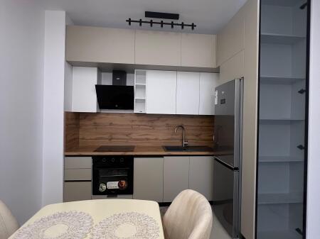 in affitto 2+1+posto auto appartamento con freccia residenza henke