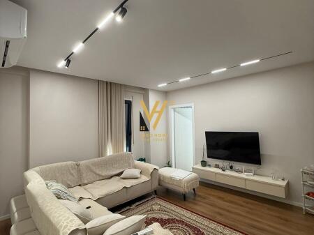 VENDESI APPARTAMENTO 1+1+BLK AL KOM.GREEN HARMONY, PORCELAN 195.000 EURO