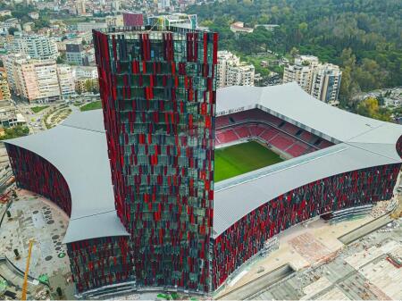Locale commerciale in affitto, Stadio Air Albania
