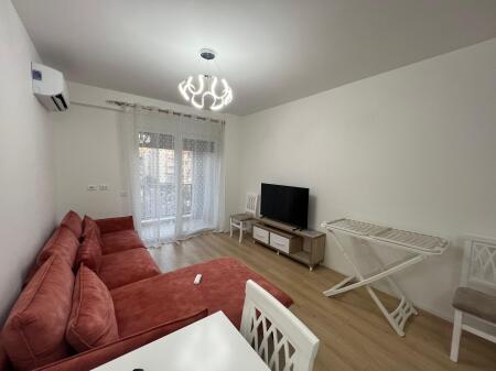 📣 QERA SUPER Apartament 1+1 Me Ballkon 📍Prane 21 Dhjetorit  💶 Cmimi 600 Euro i Pa Diskutueshem