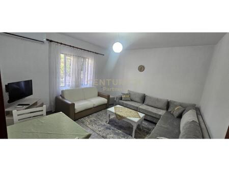 JEPET ME QIRA APARTAMENT 1+1+POST PARKIMI ISH PARKU-RRUGA BABE REXHA 450 € /Muaj