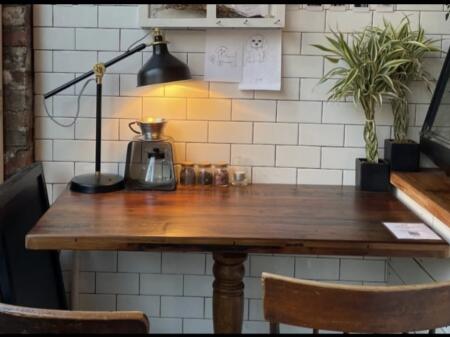 BAR KAFE ME QIRA KOMUNA E PARISIT 2500 EURO