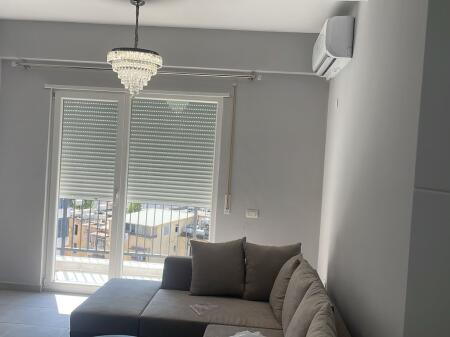 Affittasi appartamento 2+1+2 con garage nuovo proprio a Brryli da Niket Dardani