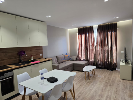 APPARTAMENTO IN AFFITTO 2+1+BALCONE "QTU, UNIVERS CITY" 500 EURO.