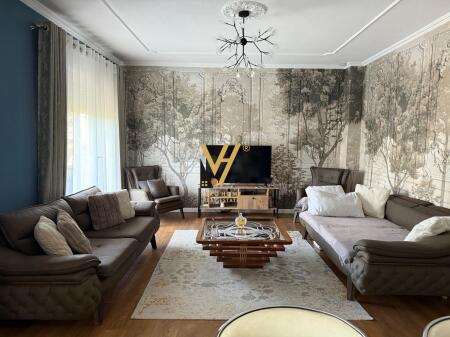 FOR SALE APARTMENT 2+1+2 NEAR THE MOSQUE, BOTANICAL GARDEN 240,000 EURO