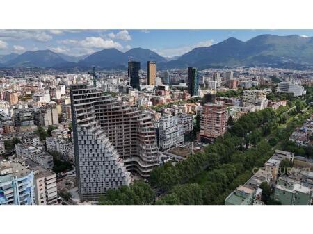 Appartamento 2+1 in vendita nell'edificio Ekspozita