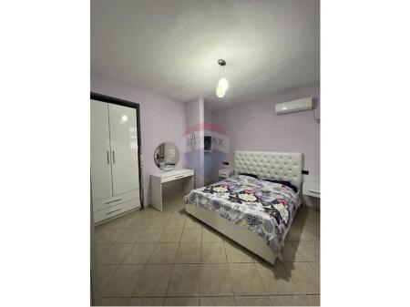 Apartament 1+1 me qera ne zemer te Tiranes