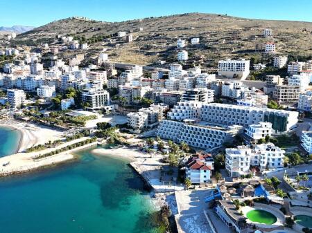 FOR SALE APARTMENT 3+1+2 SARANDE 200,000 EURO
