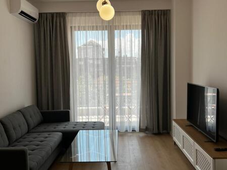 Super Apartament 2+1 + parkim per Qira tek  Ministria e Jashtme!