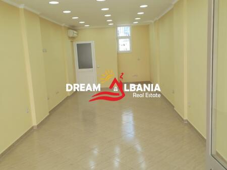 Business premises for sale at Bajram Curri Boulevard, near Kesh (ID 4171432)