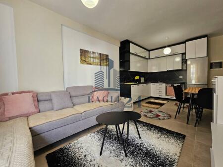Jepet me Qira Apartament 2+1 – Universe City, pranë QTU