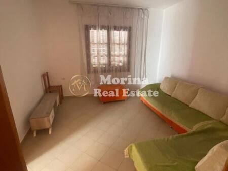 Rent Private Entrance 1+1, Institute, 230 Euro/month.