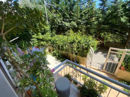FRESKU, SHESIM APARTAMENT 2+1+2+ OBORR