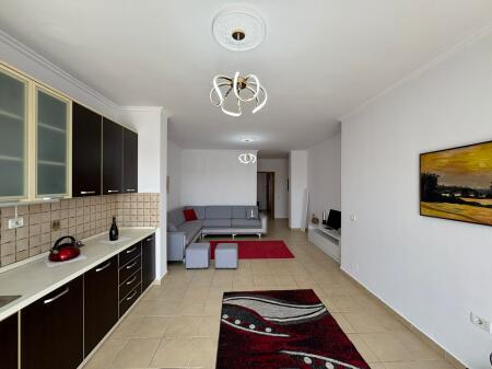 Fresk Shitet Apartament 2+1