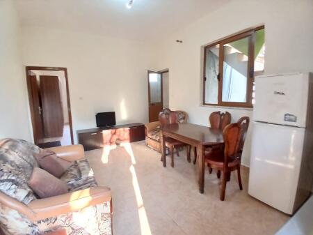 Jepet me qera  Apartament 1+1 Pas shkolles Harry Fultz