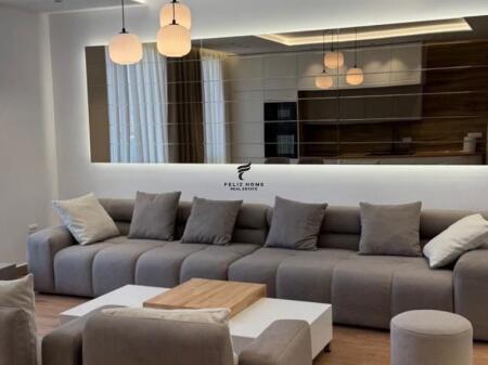 APARTAMENT ME QERA 1+1 STACIONI TRENIT 700 EURO