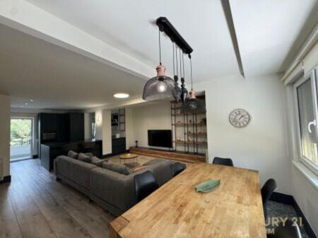 Appartamento 3+1+2 posti auto in affitto a "Sunrise Residence"