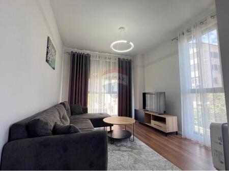 For sale 2+1+2+Storage at the Asl Xhamllik complex !