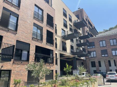SHITET Apartament 1+1+verandë në Rezidencën "Kodra e Diellit"