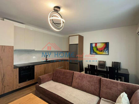 Appartamento 2+1 in affitto in Via 5 Maji Tirana