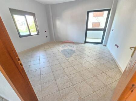 APARTAMENT 2+1 PER SHITJE, MYSLYM SHYRI!