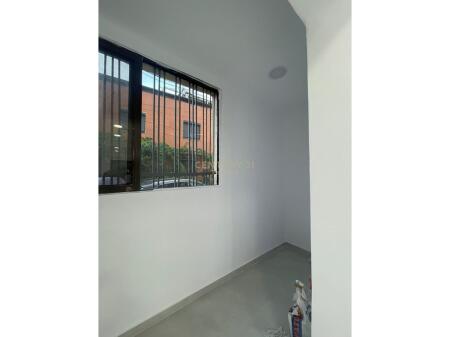 LOCALE COMMERCIALE IN AFFITTO – INCROCIO "21 DICEMBRE"
