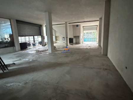 AFFITTASI MAGAZZINO 180M2 "EX CAMPO DI AVIAZIONE" 1200 EURO.