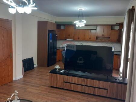 Jepet apartament 2+1 me qira Kodra e Priftit !