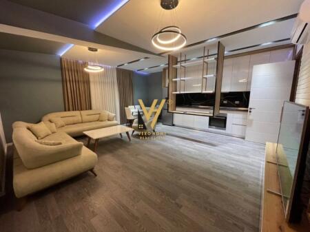 JEPET APARTAMENT 3+1+2+3BLK+POST PARKIMI ME QERA RRUGA BILL KLINTON TE KODRA E DIELLIT 1.400 EURO