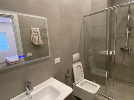 Jepet me qera apatament 1+1 tek Sheshi Willson/750 Euro